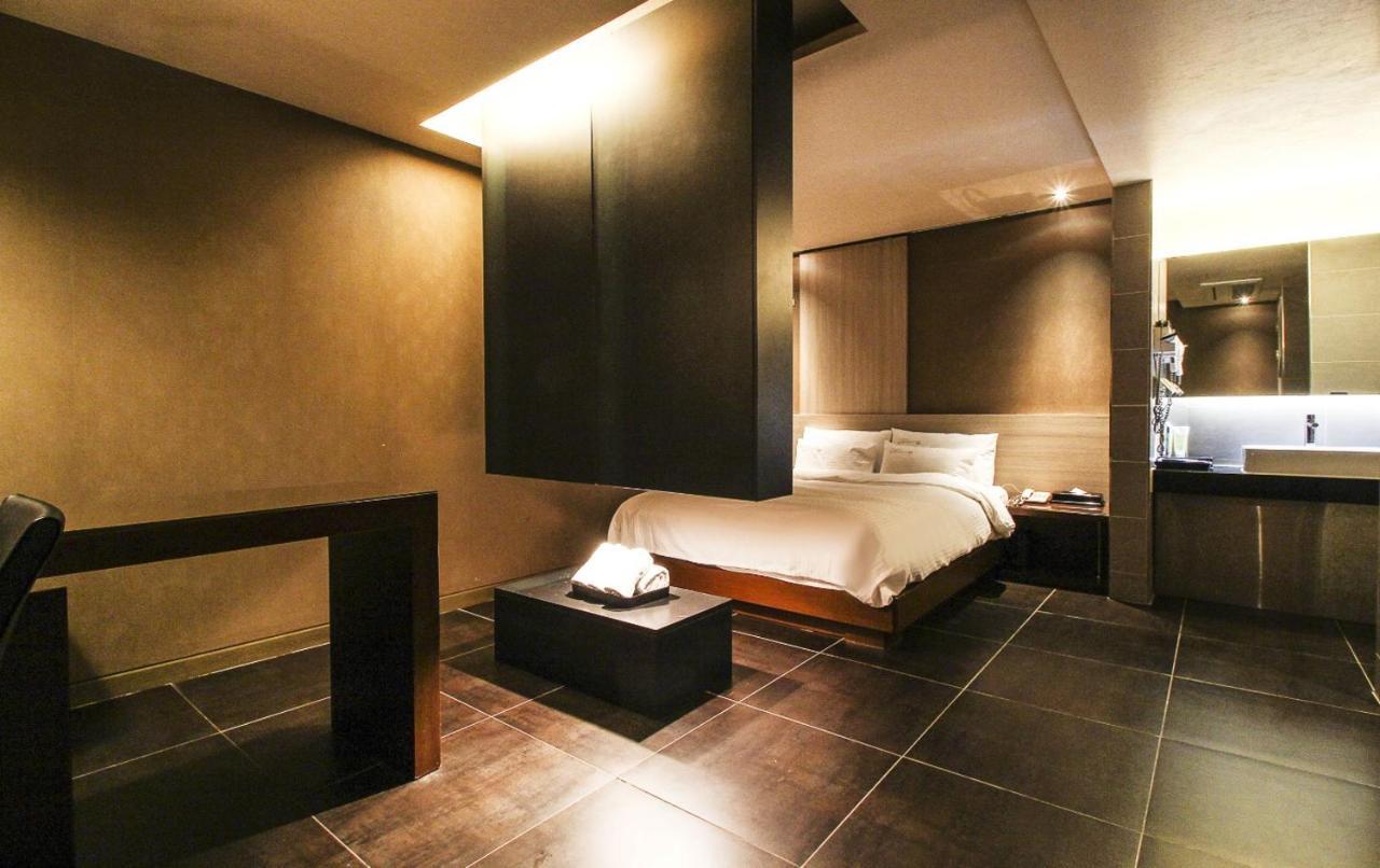 Haeundae Yeoubi Hotel ปูซาน ภายนอก รูปภาพ