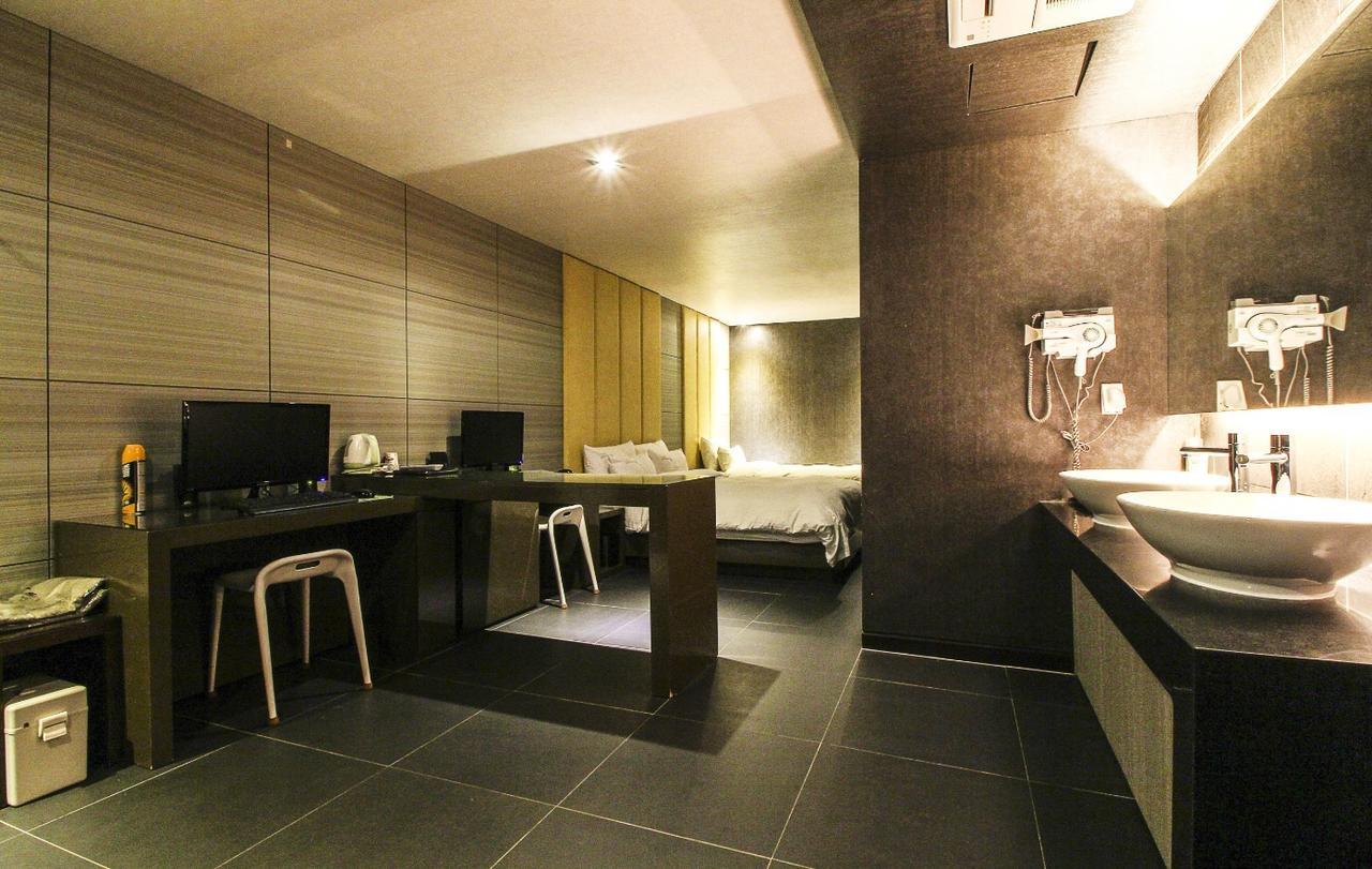 Haeundae Yeoubi Hotel ปูซาน ภายนอก รูปภาพ