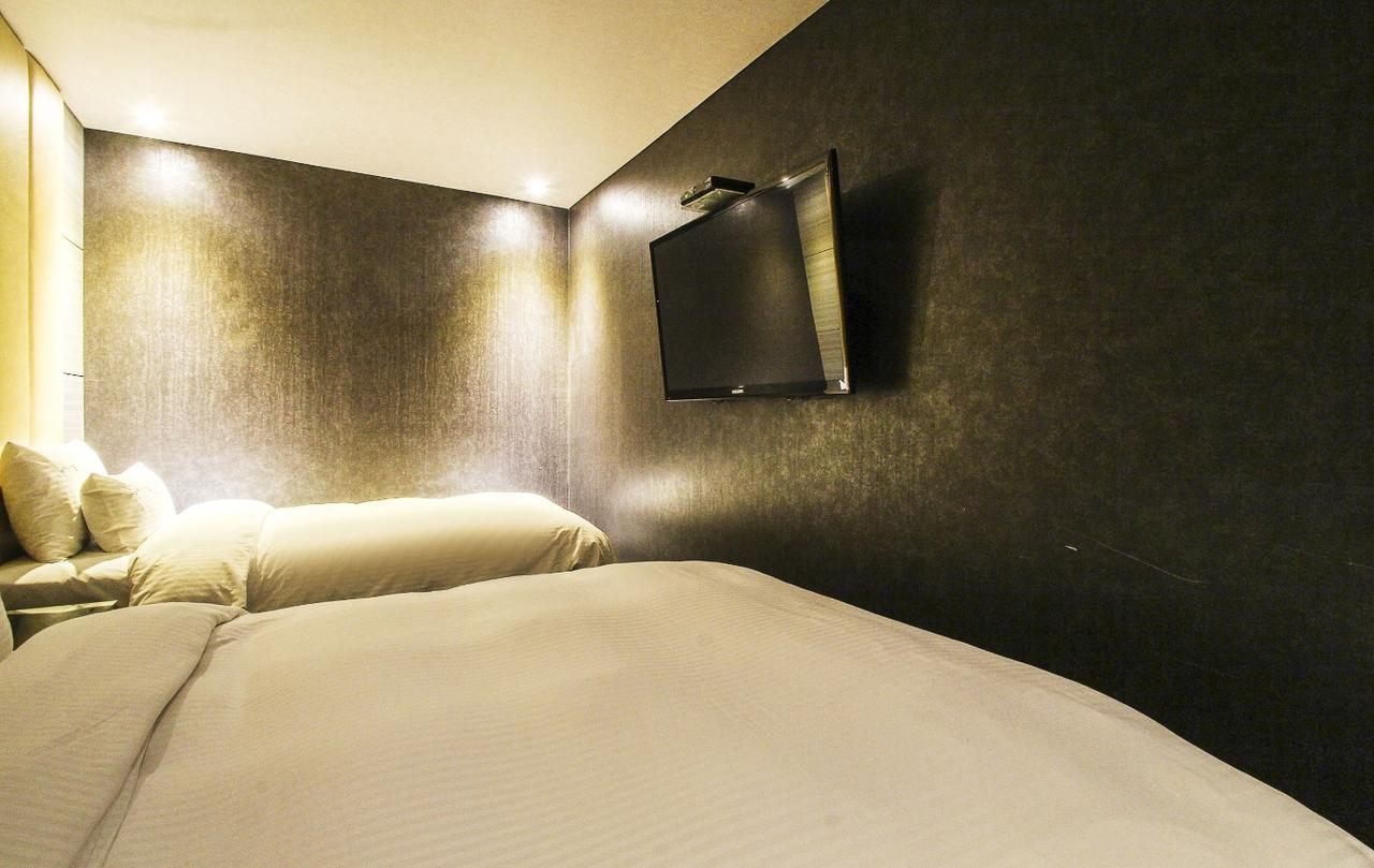 Haeundae Yeoubi Hotel ปูซาน ภายนอก รูปภาพ