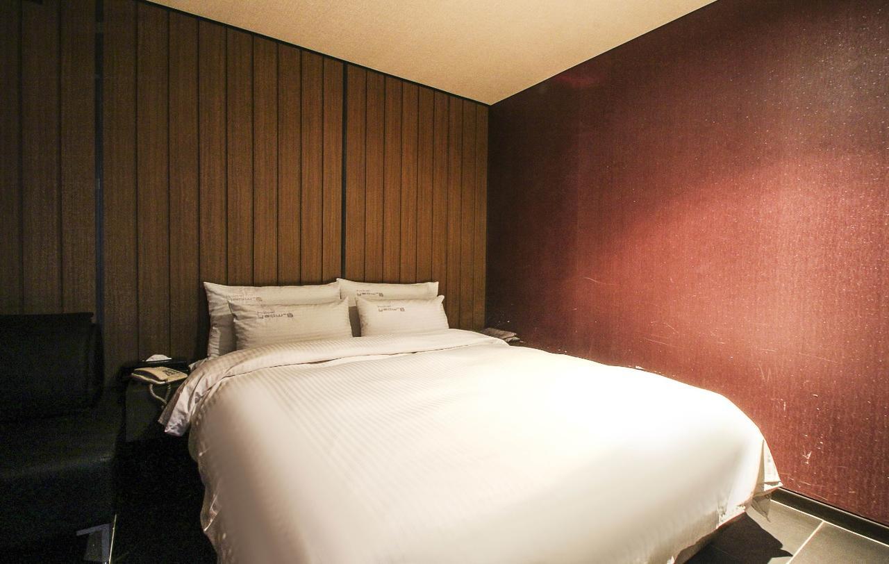 Haeundae Yeoubi Hotel ปูซาน ภายนอก รูปภาพ