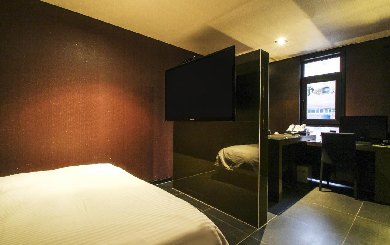 Haeundae Yeoubi Hotel ปูซาน ภายนอก รูปภาพ